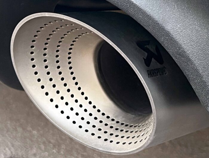 VW Golf 8 GTI Clubsport Auspuff XY Performance Autovermietung Magdeburg Auto mieten