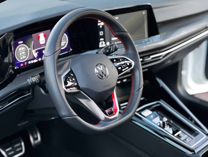 VW Golf 8 GTI Clubsport Cockpit XY Performance Autovermietung Magdeburg Auto mieten