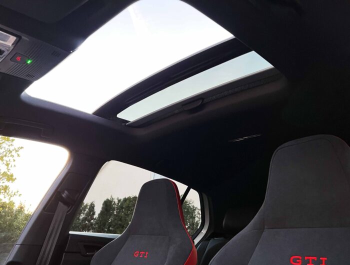 VW Golf 8 GTI Clubsport Panoramadach XY Performance Autovermietung Magdeburg Auto mieten